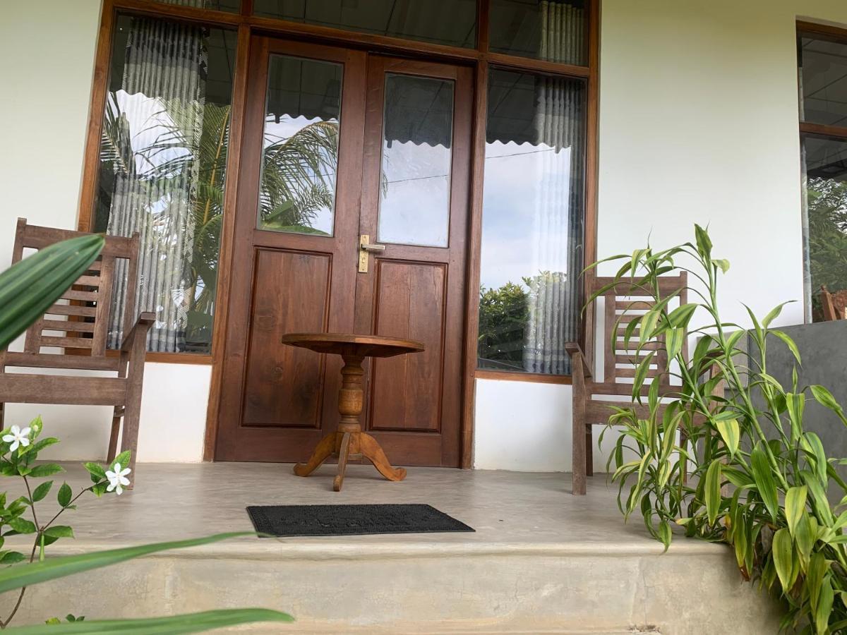 Hotel The Dale Mirissa Exterior foto